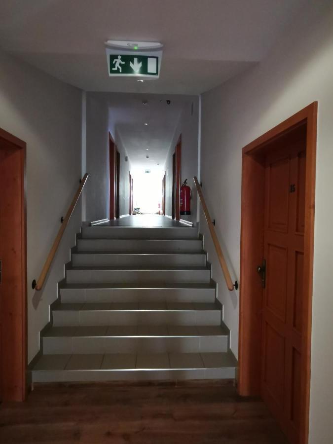Hotel Khail Maria Lanzendorf Exteriör bild